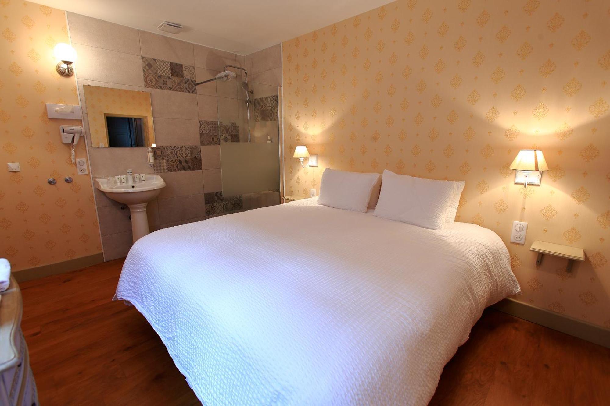 טרואה Hotel Saint Georges חדר תמונה A room at the hotel