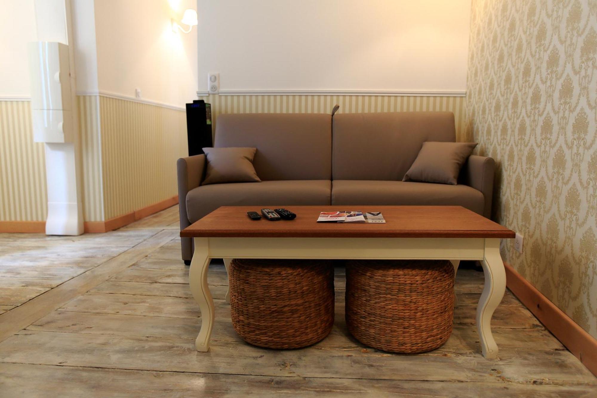 טרואה Hotel Saint Georges מראה חיצוני תמונה A sofa