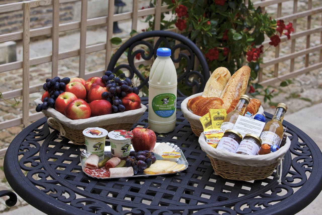 טרואה Hotel Saint Georges מראה חיצוני תמונה A typical breakfast